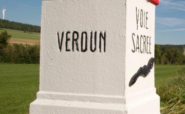 Borne commémorative de la Voie Sacrée
